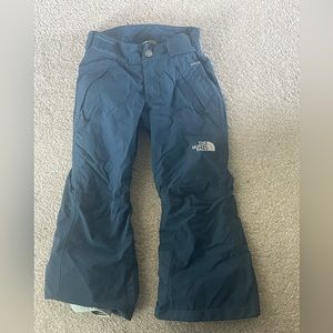 Girls XXS (5) blue snowpants. Excellent condition. The North Face.